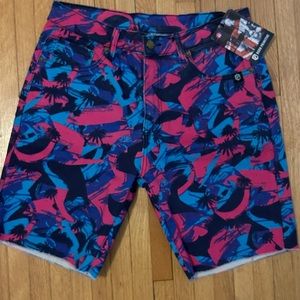 NEW Born Primitive Stretch men’s “flex” short size medium Brand new